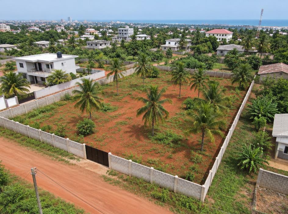 Terrain clôturé 600 m²